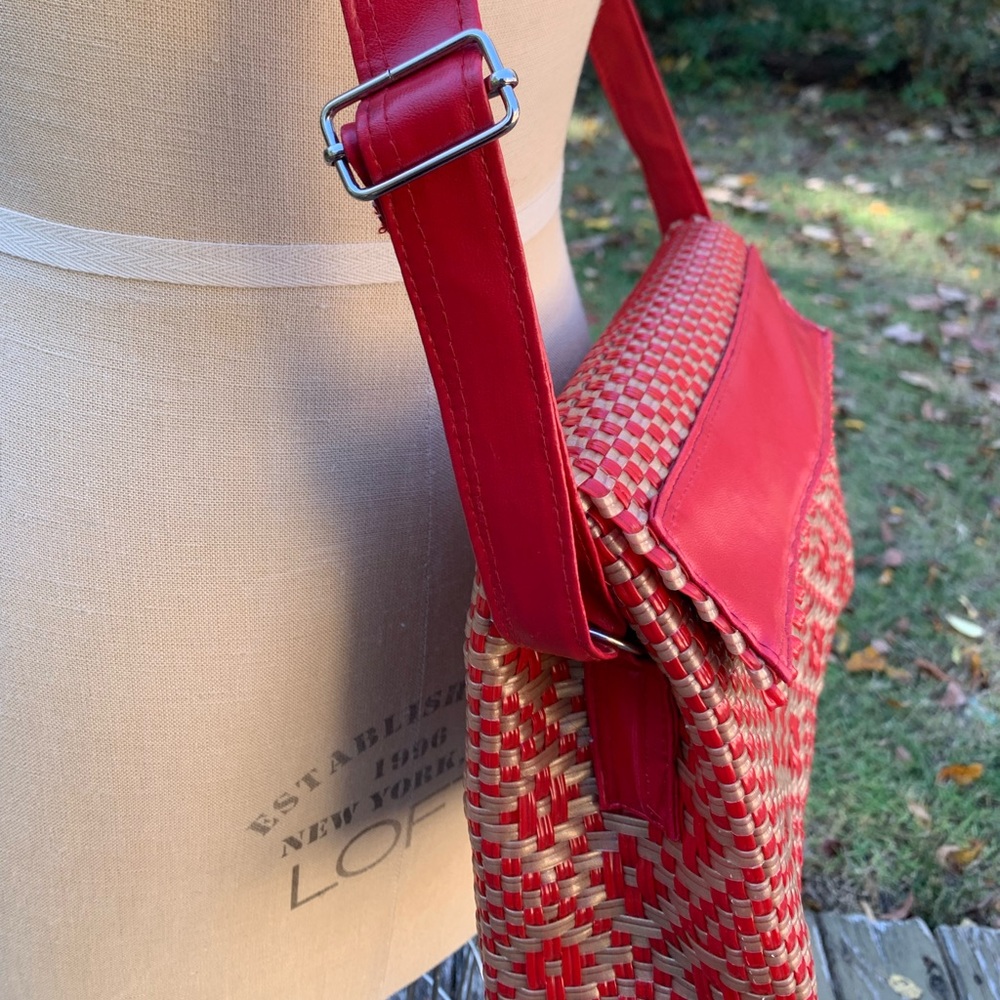 NWOT Vintage Handmade Macrame Crossbody - Picture 7 of 16